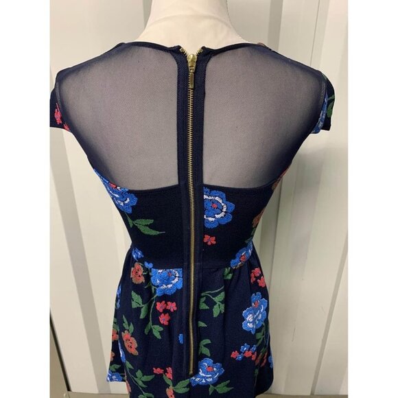 B. Darlin Fit & Flare Floral Print Black Dress Size 1/2 Juniors - Picture 4 of 5